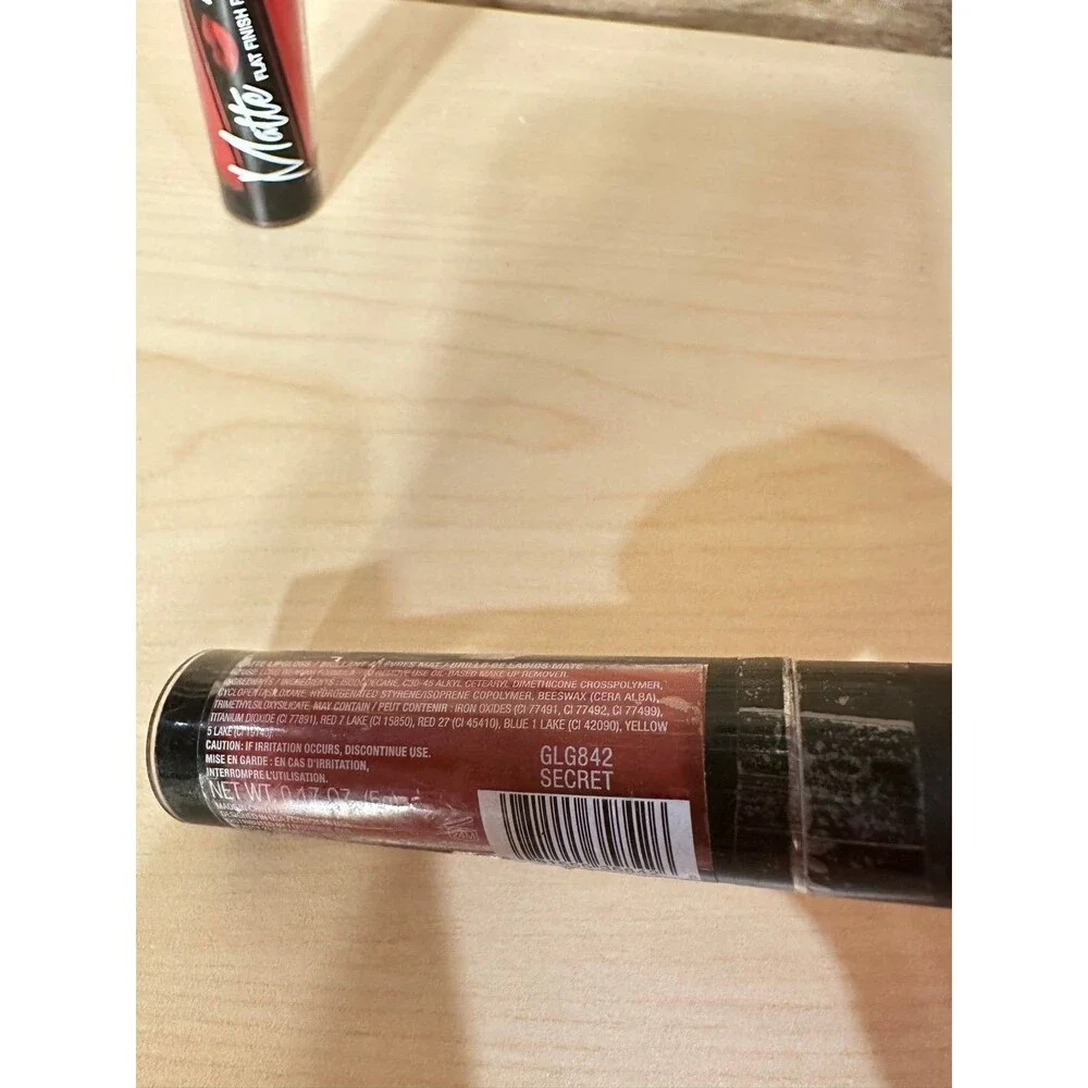 Cosmetics Bundle Eyeshadow and 4 L Lip Gloss Lip Powder, Eye Shadow Bundle